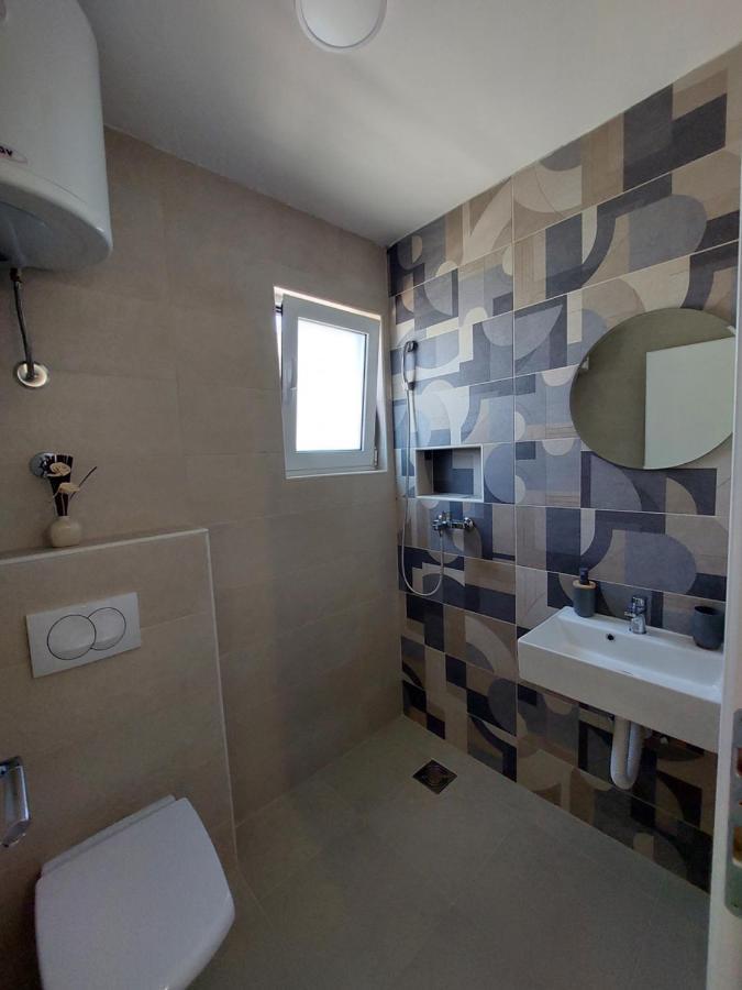 Danin Apartmani Bar Eksteriør bilde