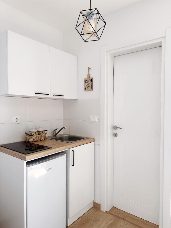 Danin Apartmani Bar Eksteriør bilde