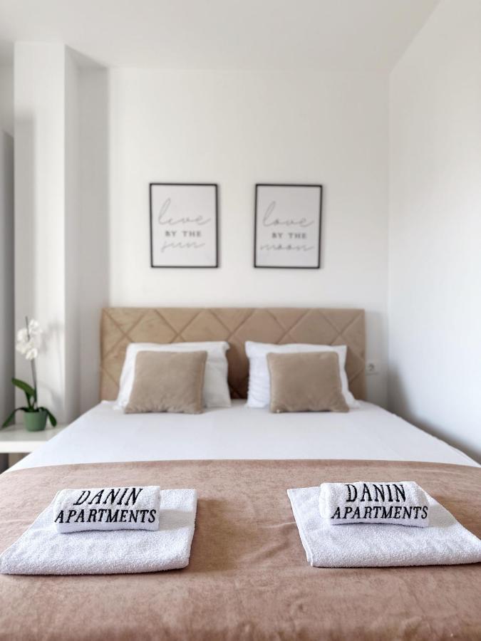 Danin Apartmani Bar Eksteriør bilde