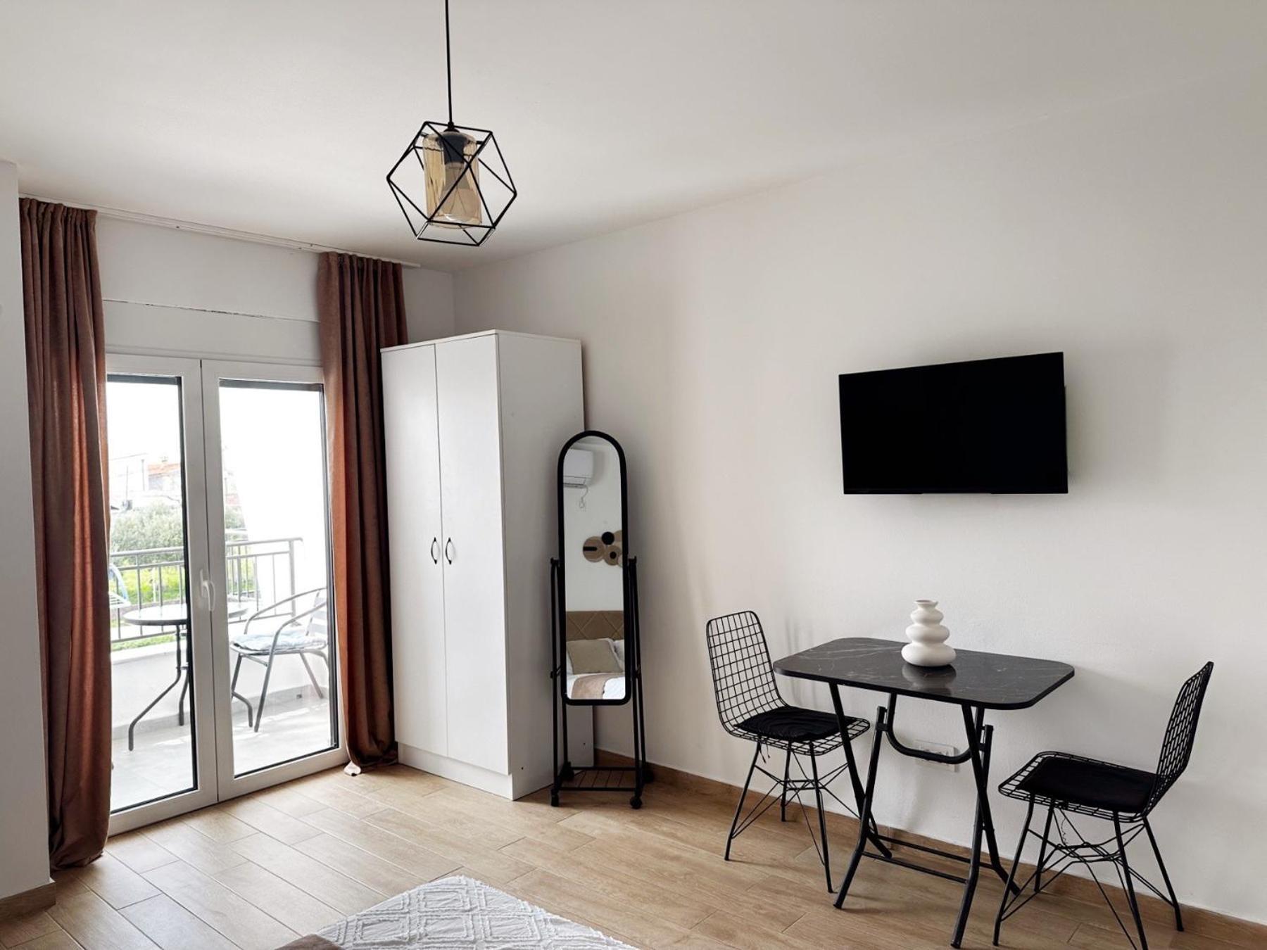 Danin Apartmani Bar Eksteriør bilde
