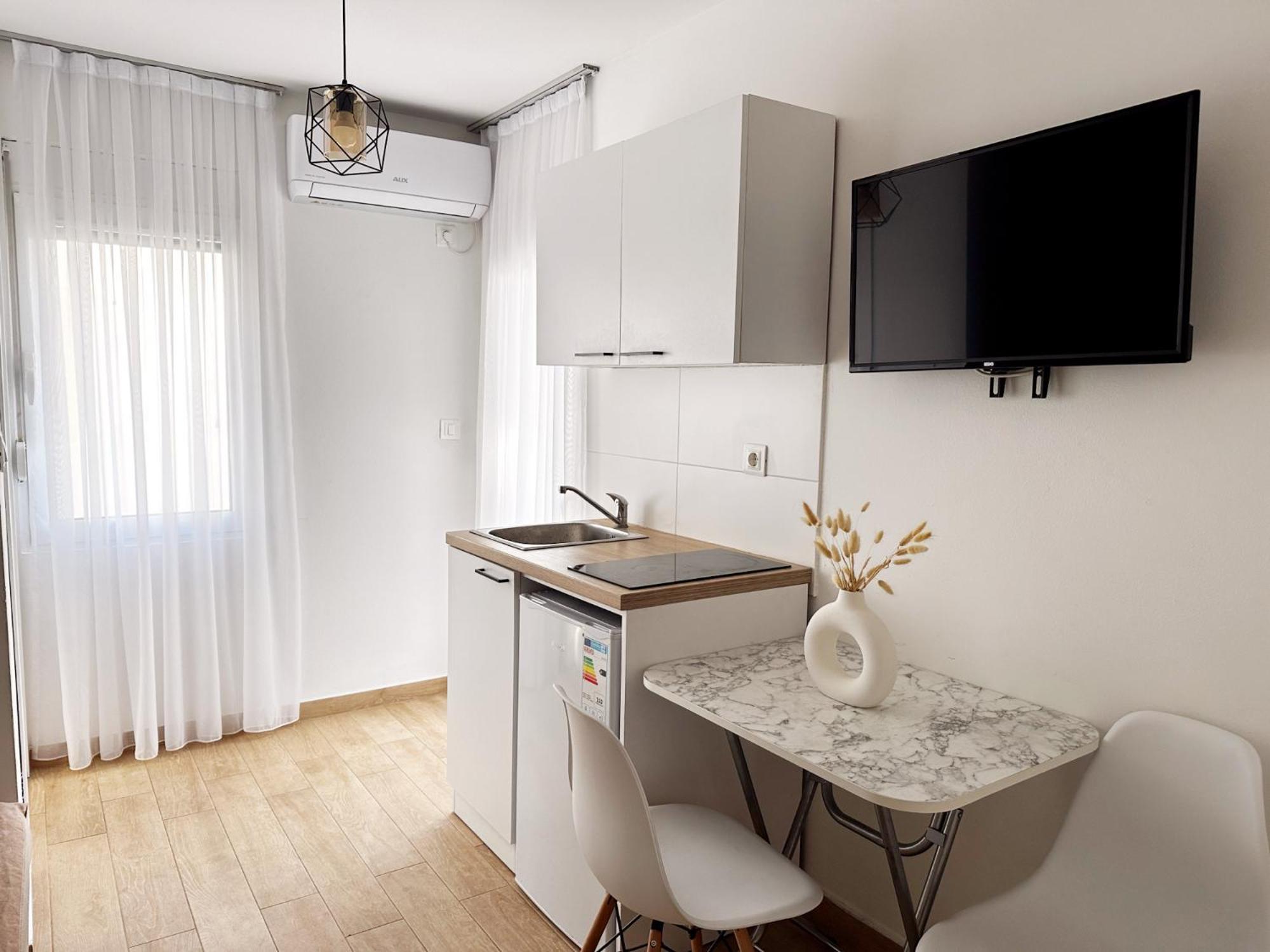 Danin Apartmani Bar Eksteriør bilde